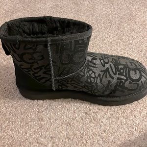 UGG Mini Sparkle Graffiti boots